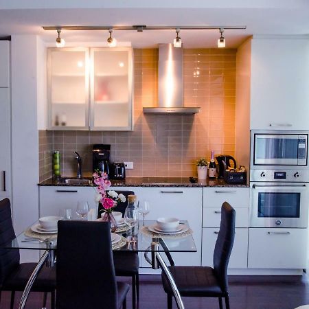 Royal Stays Condominiums - Upscale Downtown Suites Toronto Eksteriør bilde