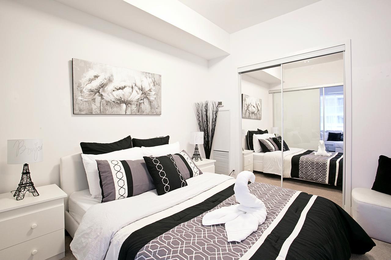 Royal Stays Condominiums - Upscale Downtown Suites Toronto Eksteriør bilde
