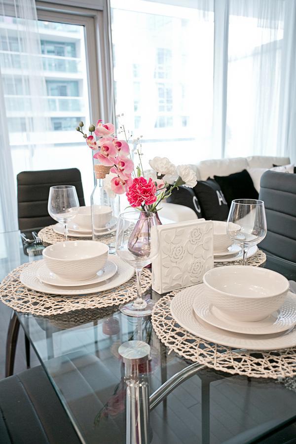 Royal Stays Condominiums - Upscale Downtown Suites Toronto Eksteriør bilde