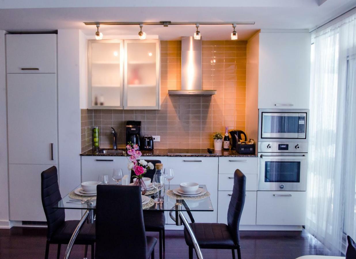 Royal Stays Condominiums - Upscale Downtown Suites Toronto Eksteriør bilde